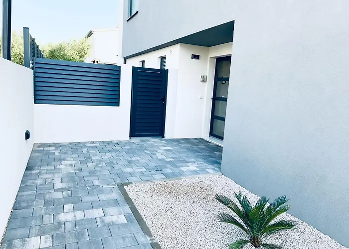 Doli Superior Apartman *